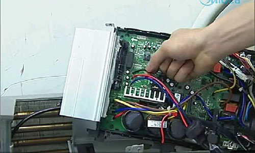 东至美的空调电话是多少